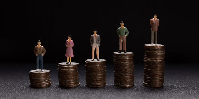 Ile wynosi najnizsza krajowa i koszt calkowity zatrudnienia pracownika w 2026 roku